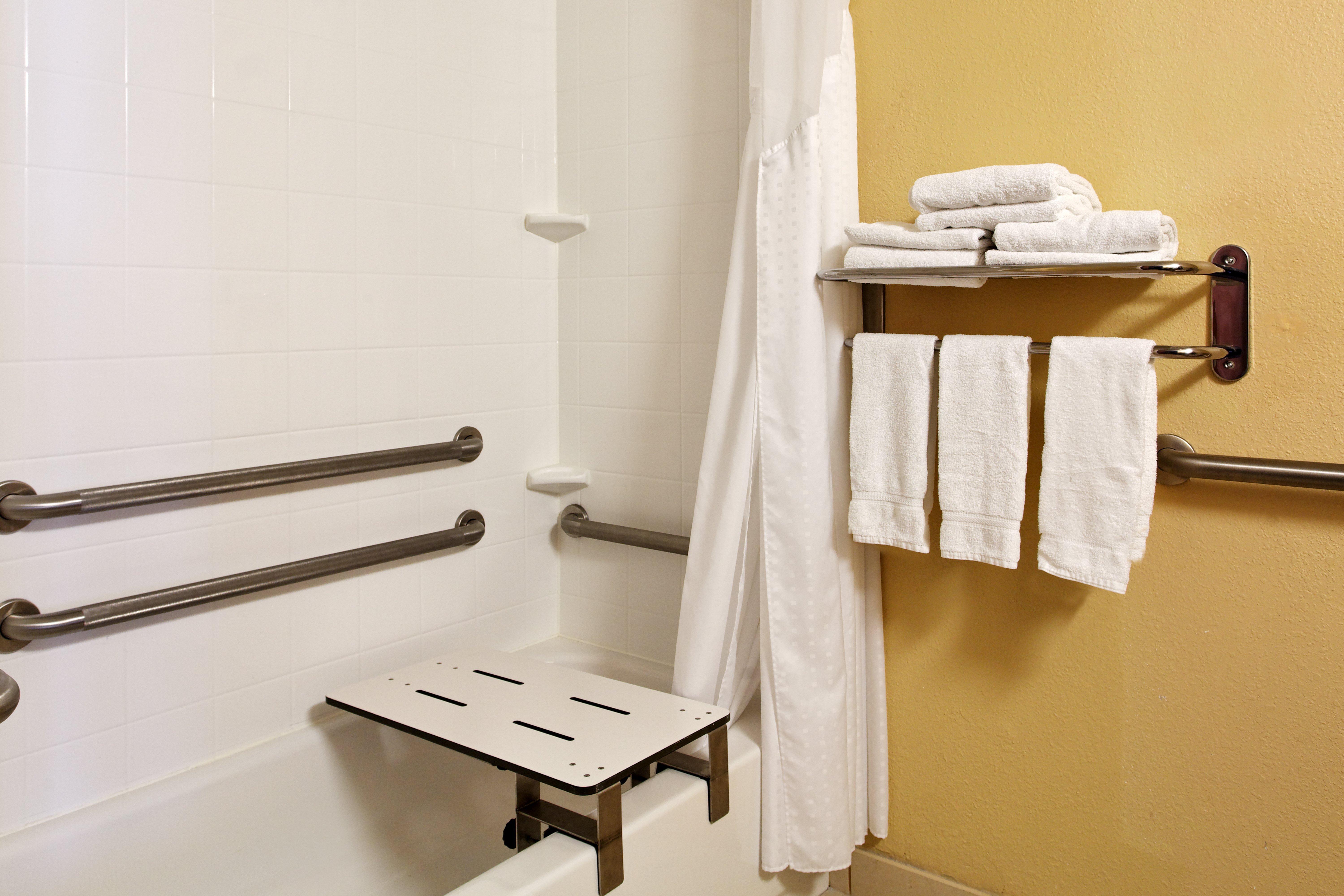 Express & Knoxville Airport By Ihg Hotel