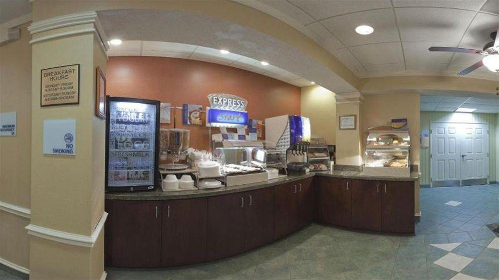 Hotel Express & Knoxville Airport By Ihg Alcoa