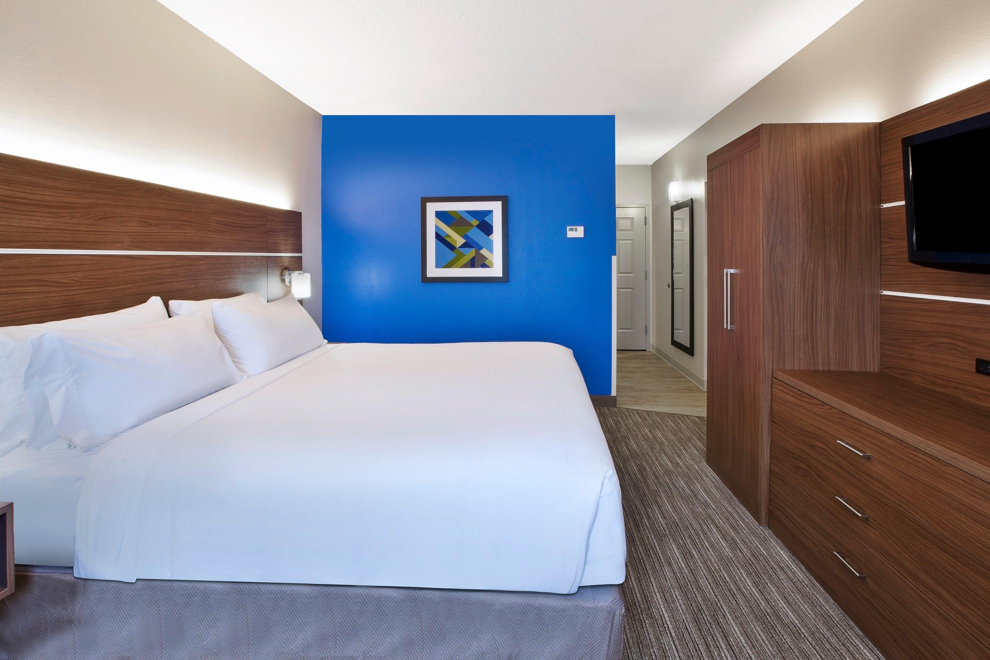 Express & Knoxville Airport By Ihg Hotel