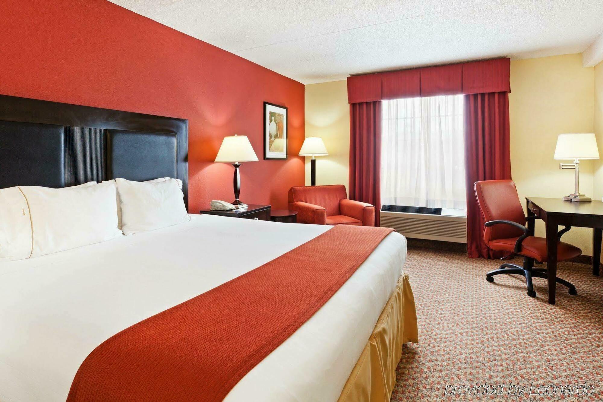 Express & Knoxville Airport By Ihg Alcoa