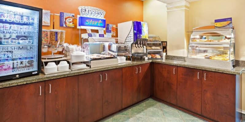 Express & Knoxville Airport By Ihg 2* Alcoa